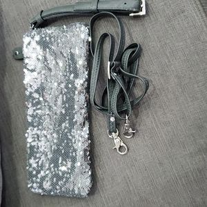 💥50% sale💥Remi & Reid silver sequin evening bag #1261